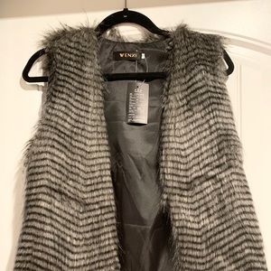 Gray fur vest - with tags !